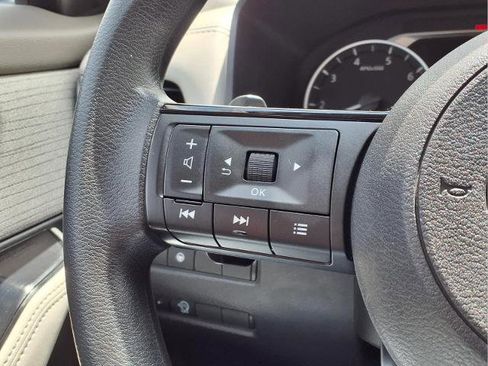 Certified 2023 Nissan Rogue SV image 21