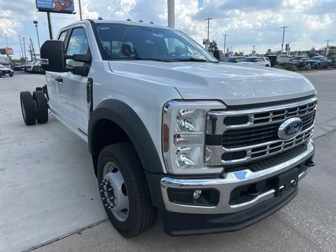 Used 2024 Ford F550 4x4 SuperCab Super Duty image 3