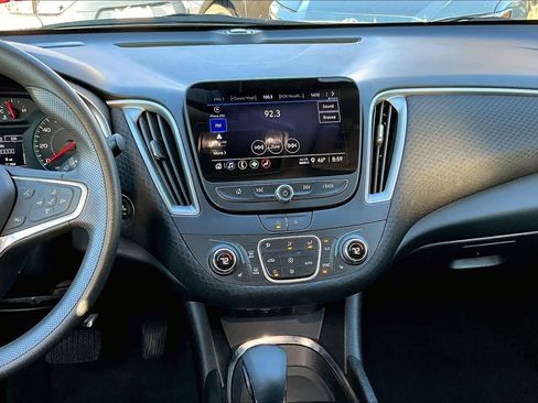 Used 2023 Chevrolet Malibu LT image 6