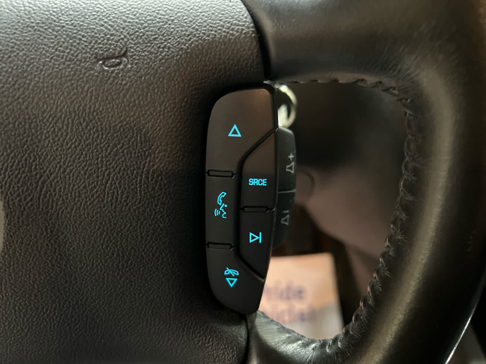 Used 2013 Chevrolet Impala LTZ FWD image 21