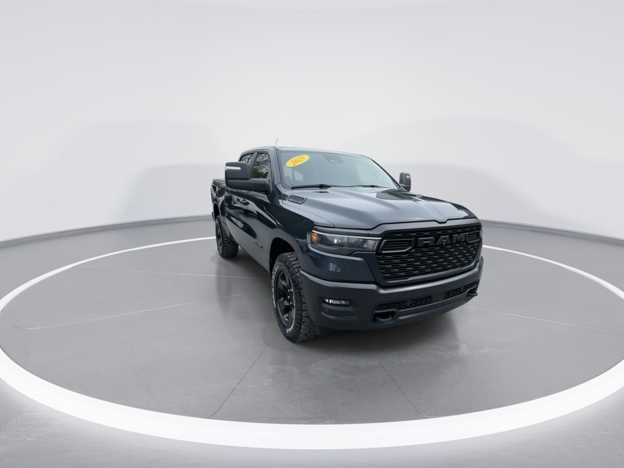 Used 2025 RAM 1500 Warlock AWD/4WD image 2