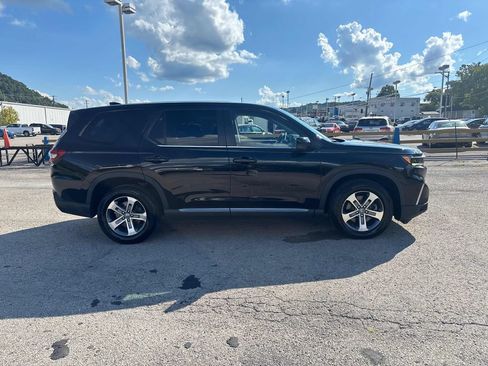 Used 2023 Honda Pilot EX-L image 6