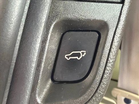 Used 2010 Toyota Sequoia Limited AWD/4WD image 21