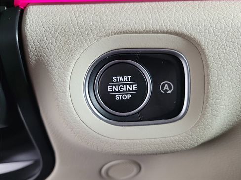 Used 2022 Mercedes-Benz GLS 450 4MATIC image 31