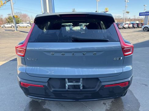 Certified 2023 Volvo XC40 B5 Ultimate w/ Protection Package Premier AWD/4WD image 7