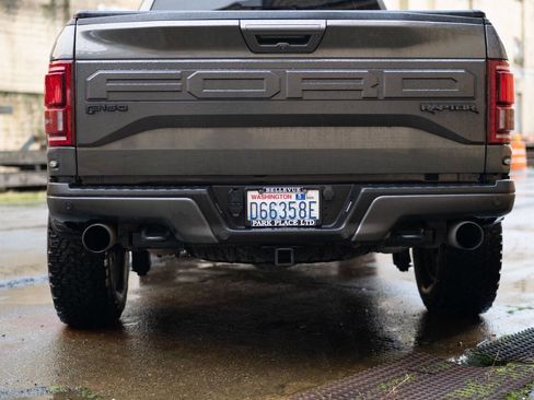 Used 2017 Ford F150 Raptor w/ Equipment Group 802A Luxury image 33