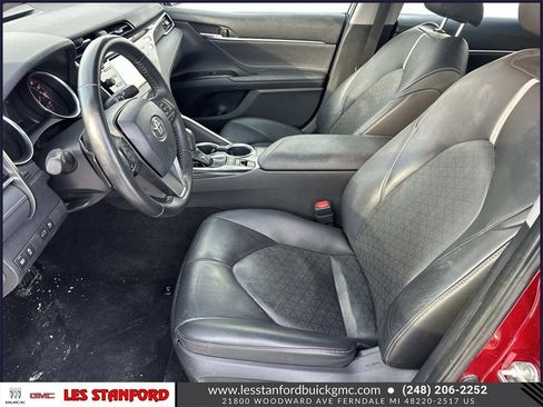 Used 2018 Toyota Camry XSE image 20