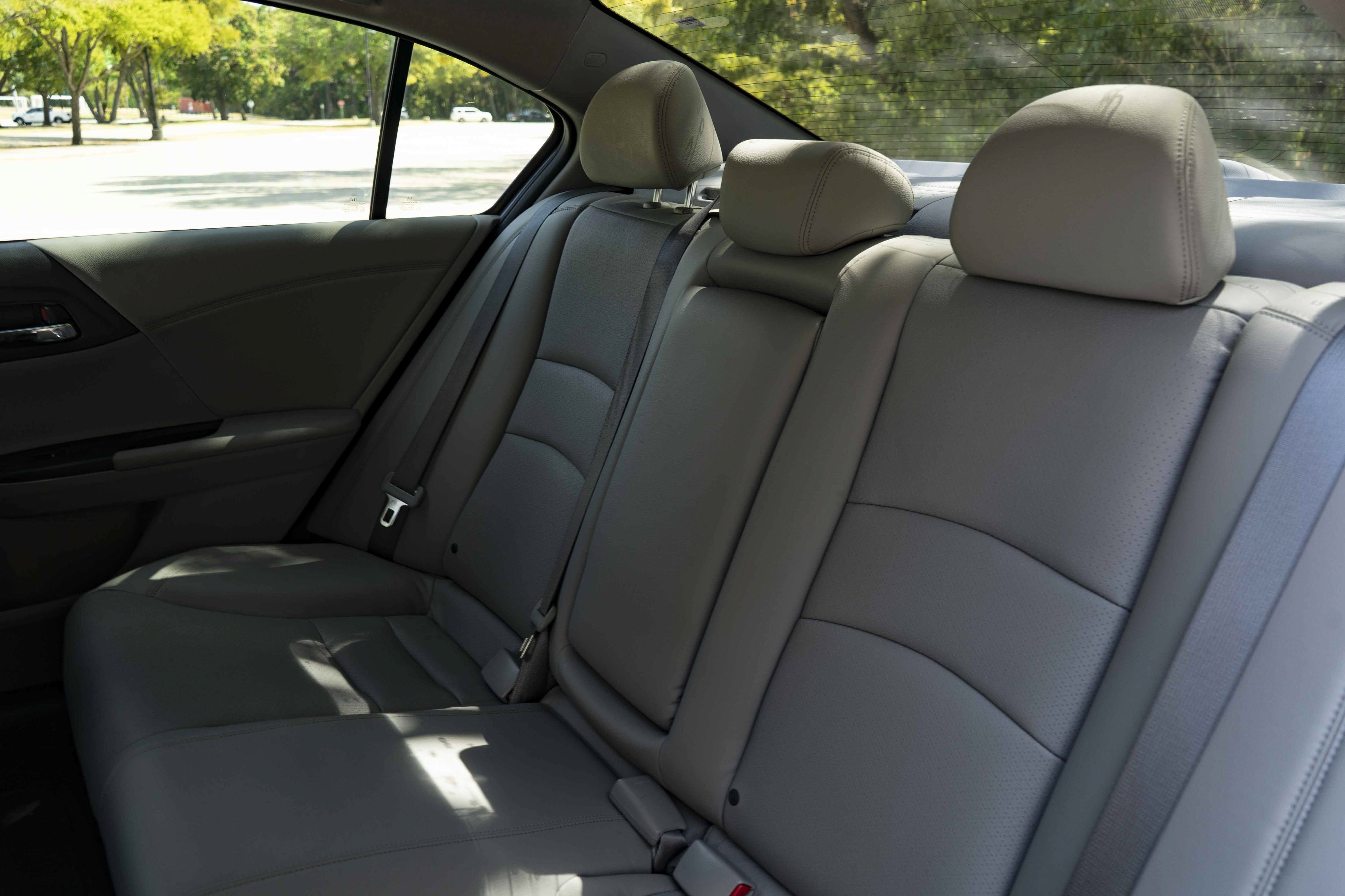 Used 2015 Honda Accord EX-L image 18