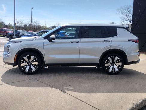 New 2026 Mitsubishi Outlander SE AWD/4WD image 20