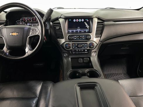 Used 2016 Chevrolet Suburban LT RWD image 2