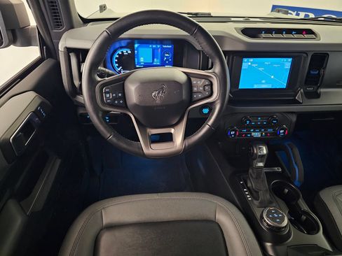 Used 2023 Ford Bronco Black Diamond w/ Sasquatch Package AWD/4WD image 7