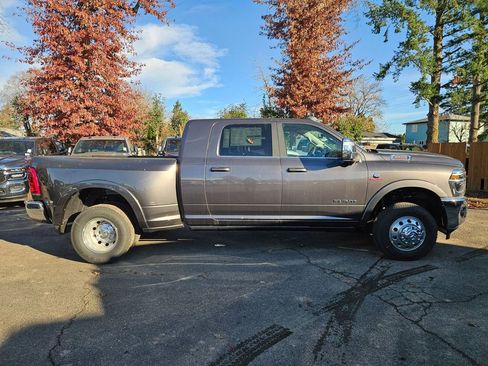 New 2026 RAM 3500 Longhorn AWD/4WD image 8