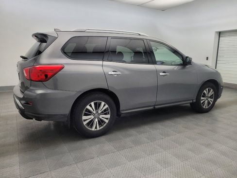 Used 2019 Nissan Pathfinder S image 10