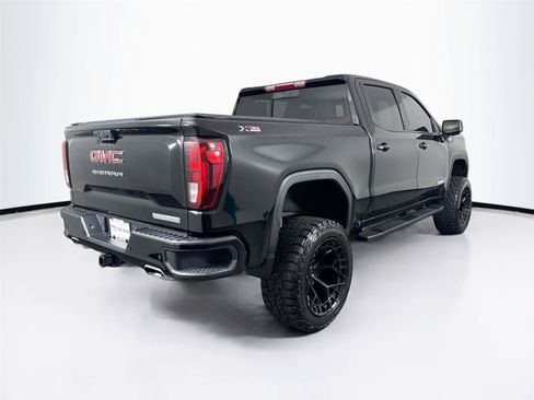 Used 2025 GMC Sierra 1500 Elevation w/ Elevation Premium Package AWD/4WD image 2