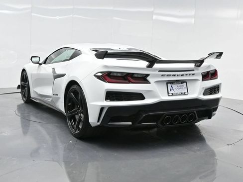 New 2025 Chevrolet Corvette Z06 w/ Z07 Performance Package RWD image 5