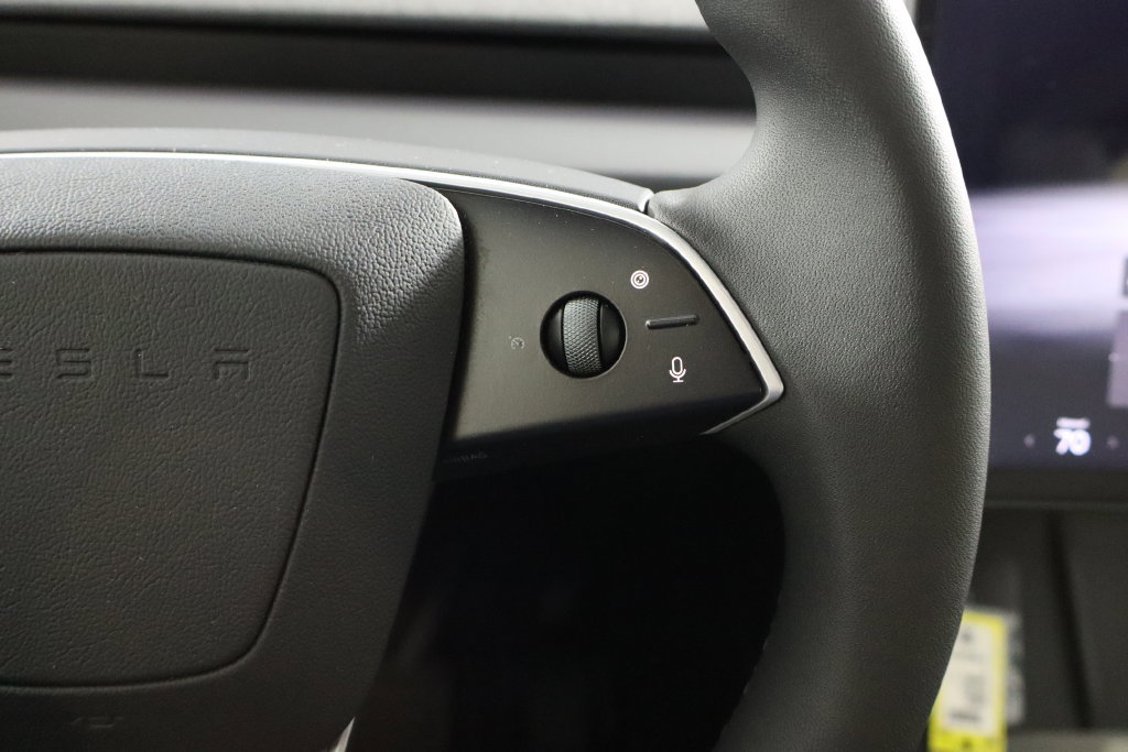 Used 2026 Tesla Model Y 2WD image 19