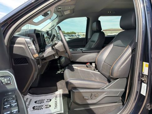 Used 2025 Ford F350 Lariat w/ Chrome Package AWD/4WD image 16