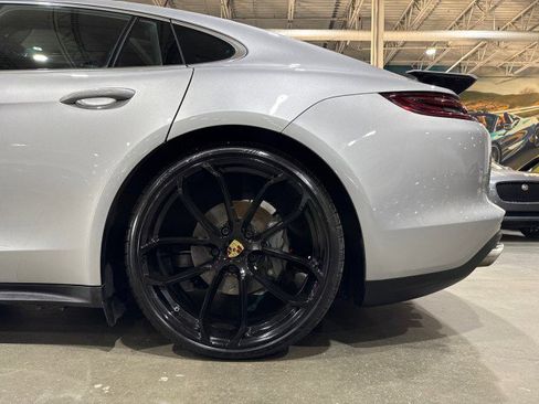 Used 2018 Porsche Panamera 4S image 21