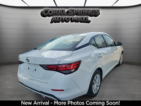 Used 2023 Nissan Sentra S FWD image 2