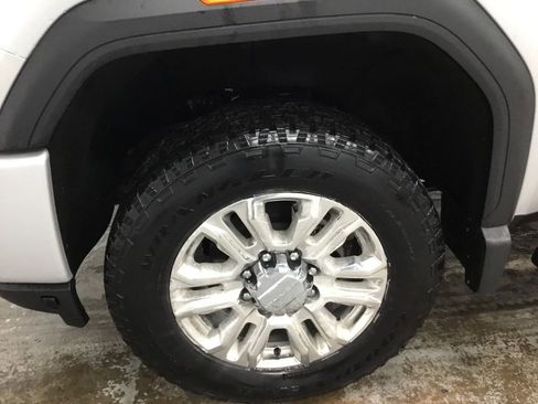 Used 2022 GMC Sierra 2500 Denali image 4