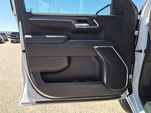Used 2024 Chevrolet Silverado 1500 LT AWD/4WD image 12