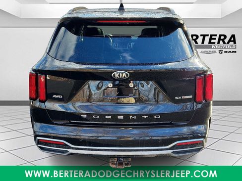 Used 2021 Kia Sorento SX image 5