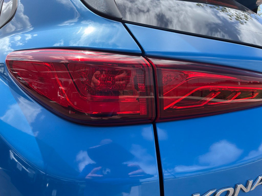 Used 2020 Hyundai Kona Limited FWD image 7