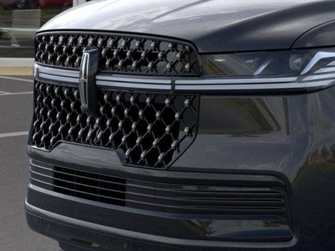 New 2026 Lincoln Navigator Black Label image 17
