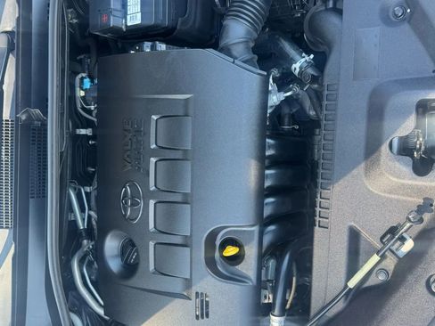 Used 2018 Toyota C-HR XLE image 25