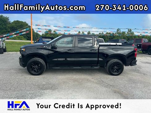Used 2020 Chevrolet Silverado 1500 LT Trail Boss image 2