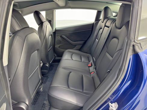 Used 2022 Tesla Model 3 Long Range image 41
