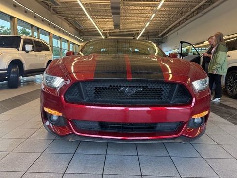 Used 2016 Ford Mustang GT Premium w/ Equipment Group 401A RWD image 9