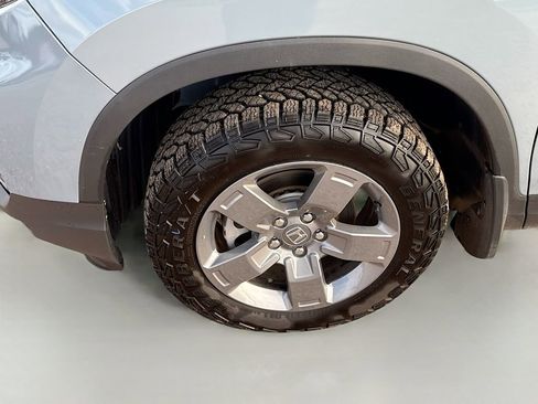 Used 2025 Honda Ridgeline TrailSport image 31