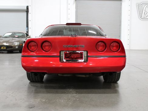 Used 1989 Chevrolet Corvette Coupe RWD image 25