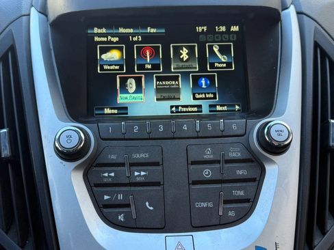 Used 2017 Chevrolet Equinox LT w/ Convenience Package image 23