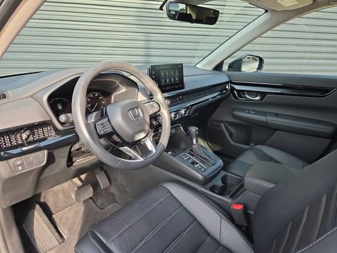 Used 2025 Honda CR-V EX-L image 4