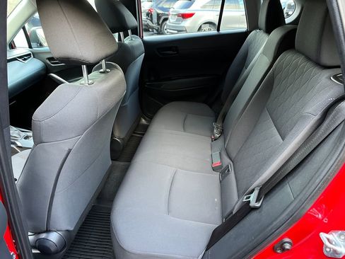 Used 2023 Toyota Corolla Cross LE w/ Moonroof Package image 22