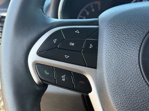 Used 2019 Jeep Grand Cherokee Limited w/ Luxury Group II RWD image 14