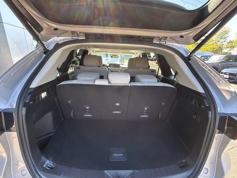 Used 2025 MAZDA CX-90 3.3 Turbo w/ Preferred Package AWD/4WD image 19