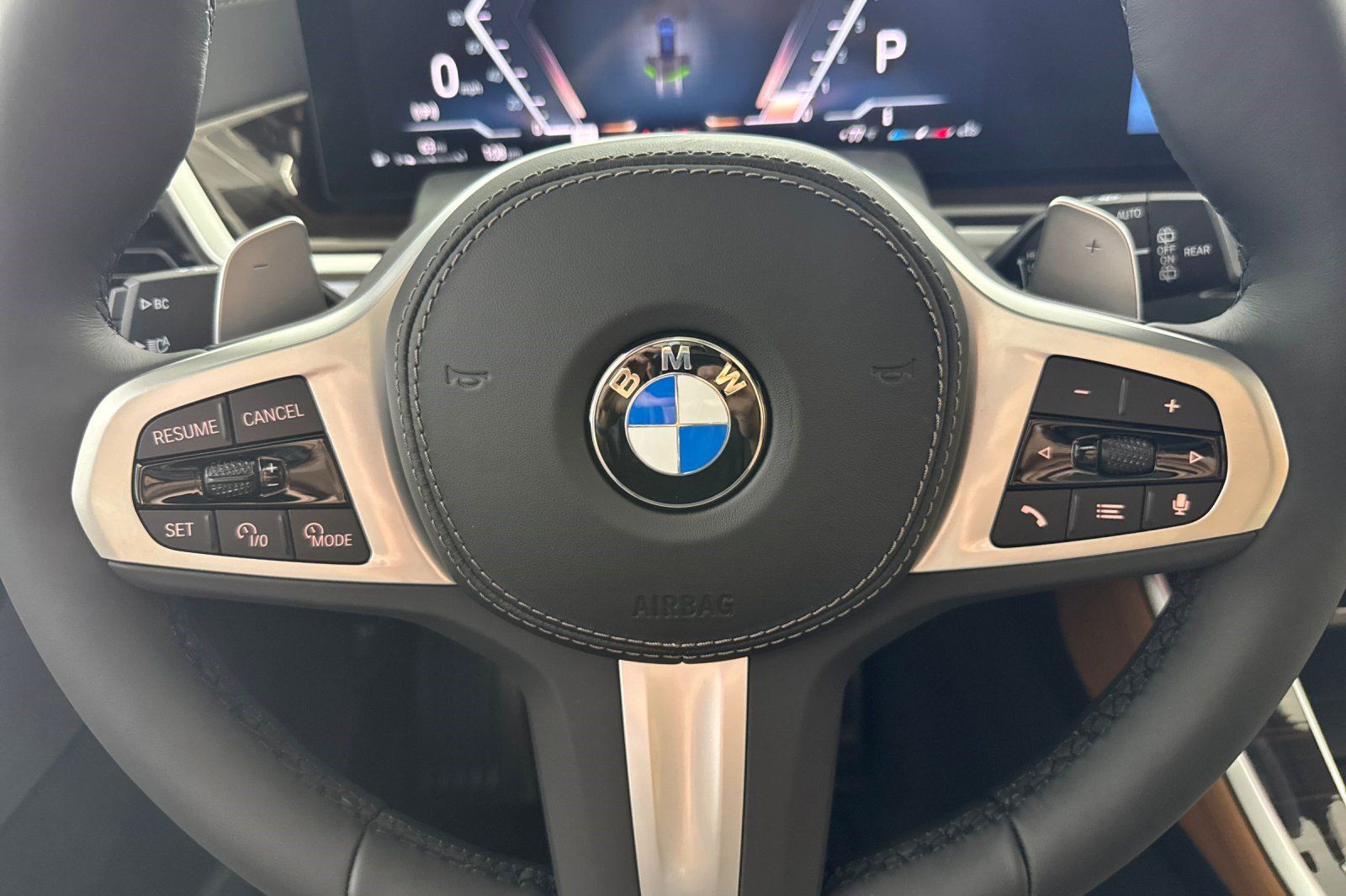 Used 2026 BMW X5 sDrive40i w/ M Sport Package RWD image 11