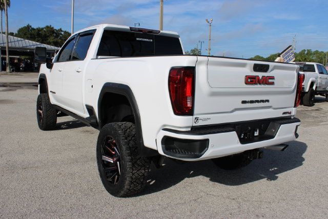 Used 2022 GMC Sierra 2500 AT4 w/ AT4 Premium Plus Package AWD/4WD image 8