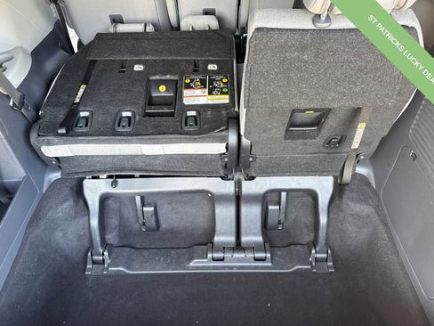 Used 2024 Toyota Sienna LE image 16