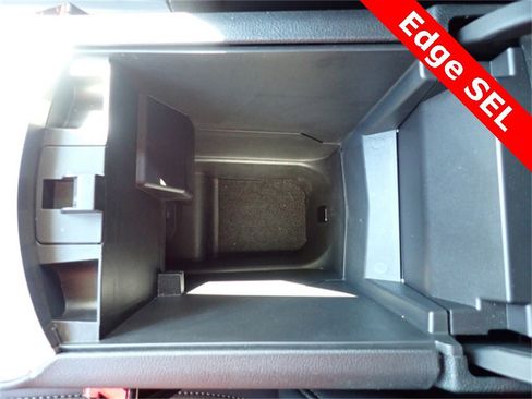 Used 2024 Ford Edge SEL image 27