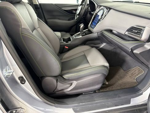 Used 2025 Subaru Outback Onyx Edition AWD/4WD image 14