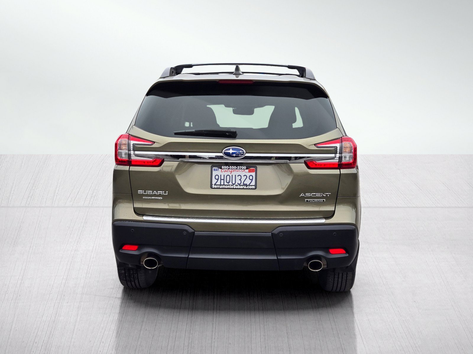 Used 2023 Subaru Ascent Touring AWD/4WD image 5