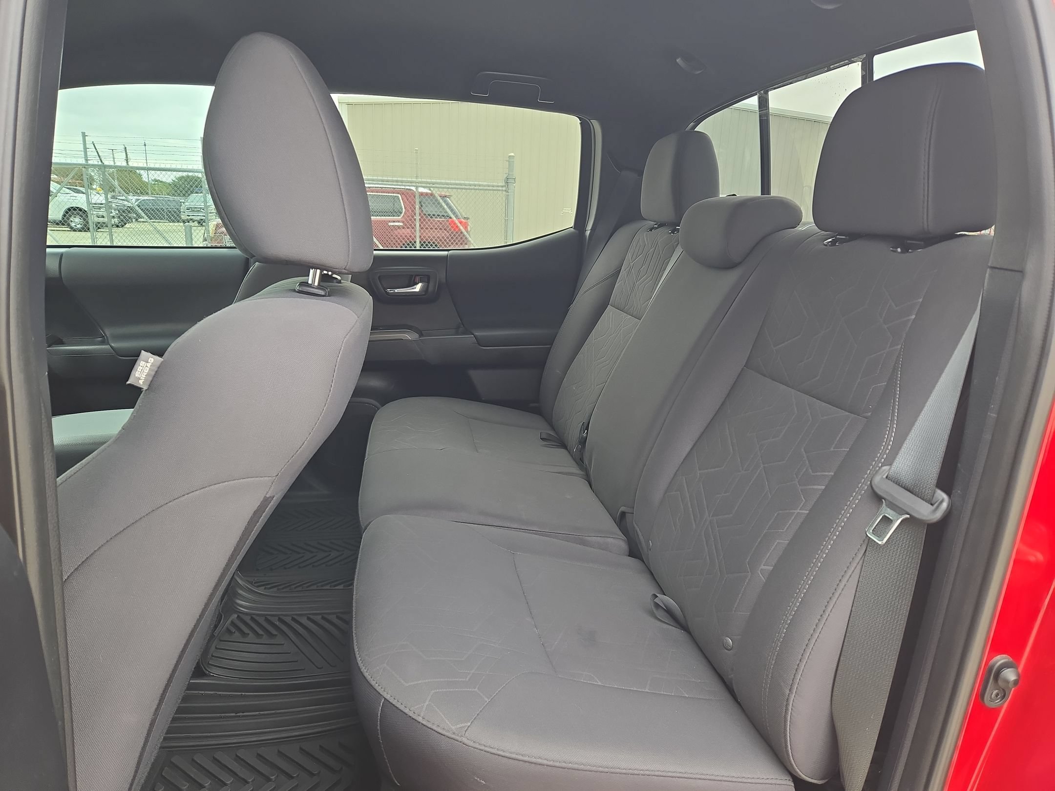 Used 2019 Toyota Tacoma 2WD Double Cab image 13