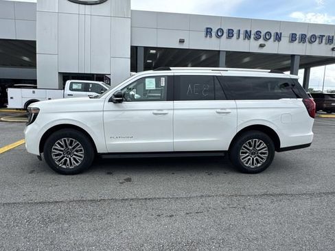 New 2026 Ford Expedition Max Platinum image 8