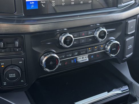 New 2026 Ford F250 Lariat w/ FX4 Off-Road Package image 19