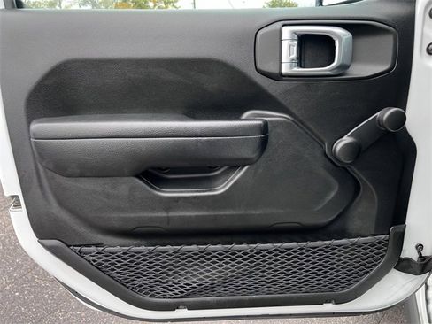 Used 2023 Jeep Wrangler Unlimited Sport image 6