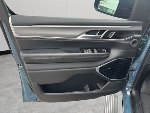 New 2026 Jeep Grand Wagoneer L Limited AWD/4WD image 27